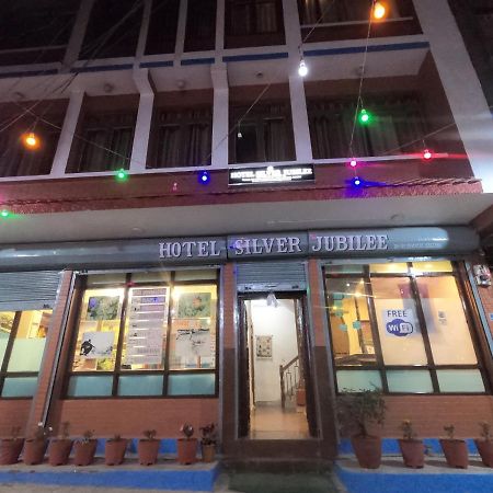 Hotel Silver Jubilee Катманду Екстериор снимка