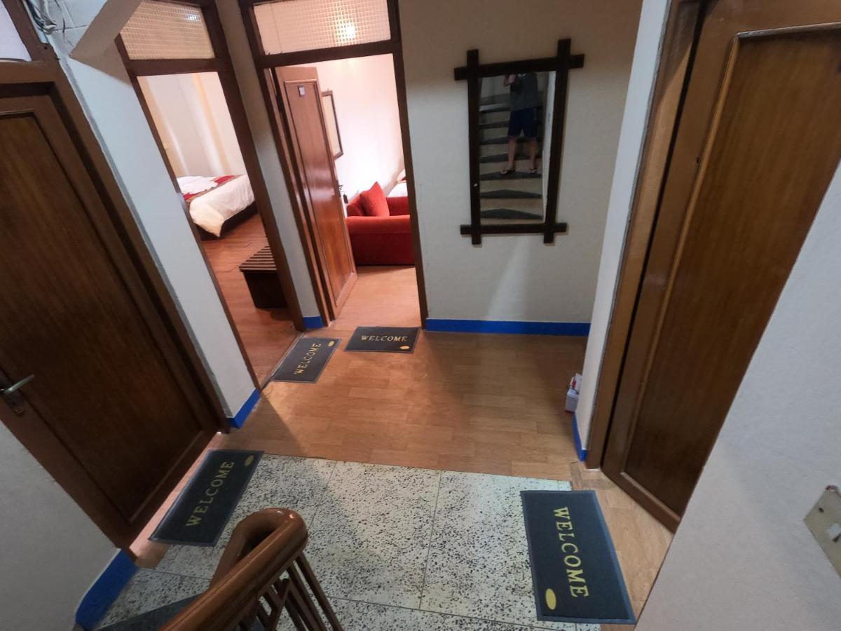 Hotel Silver Jubilee Катманду Екстериор снимка